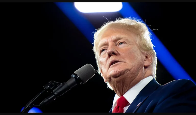 01trump-trial-ledeal-8q8pgj