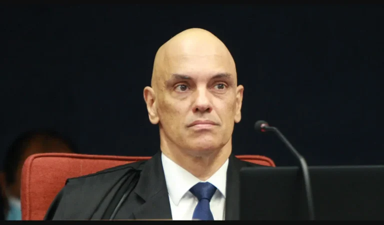 Alexandre-de-Moraes-i5s7hh