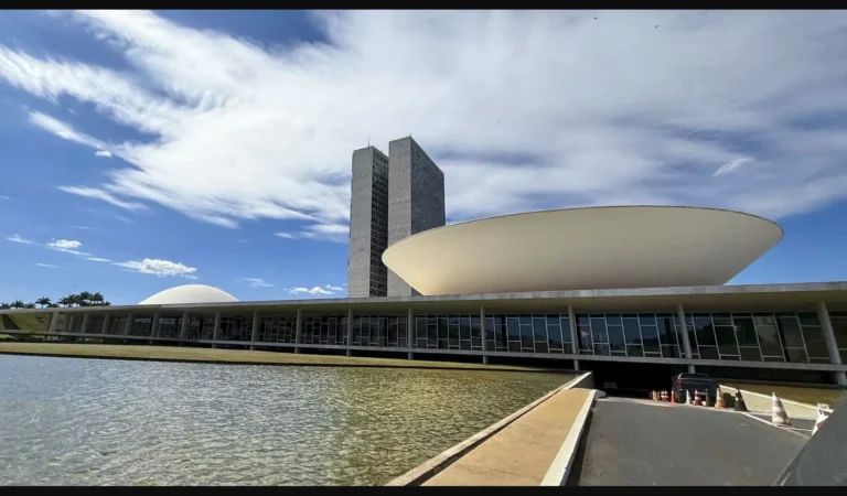FACHADA-DO-CONGRESSO-44de2n
