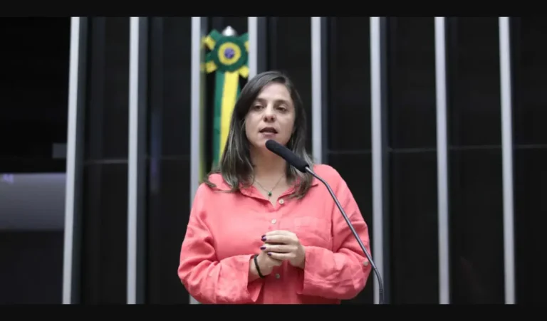 Fernanda-Melchionna2-nrbcj9