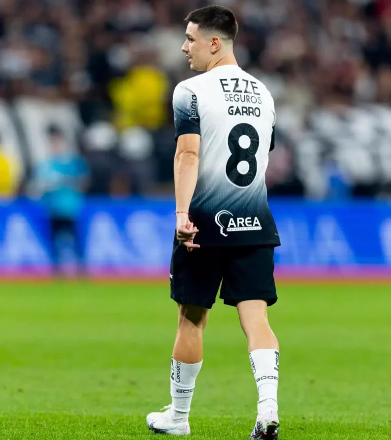 Garro-8-Corinthians-h55fsy
