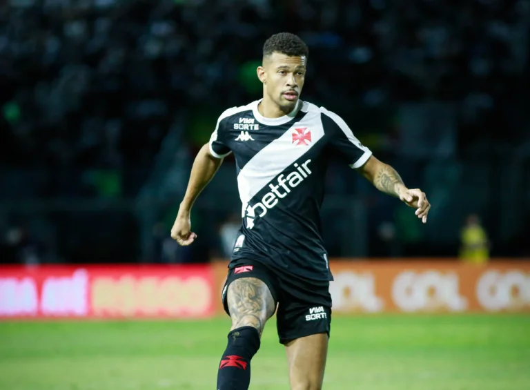 Joao-Victor-Vasco-brwwfw