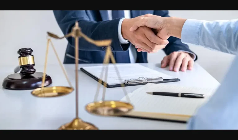 advogado-direito-amb-ao4zz7