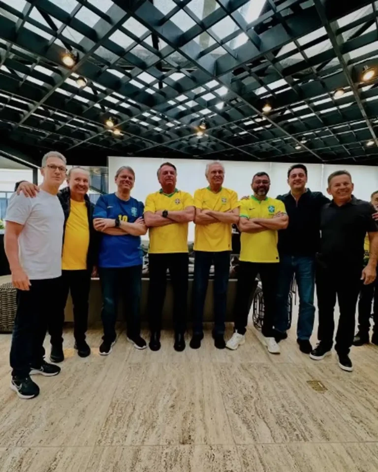 bolsonaro-com-govern-8j2dfi