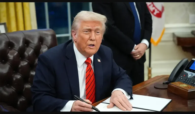 donald-trump-signing-u237kk