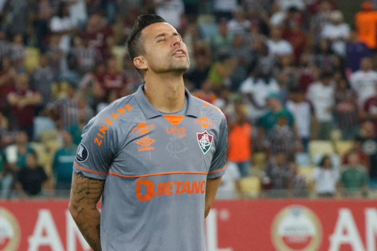 fabio-fluminense-204-jlpk1z