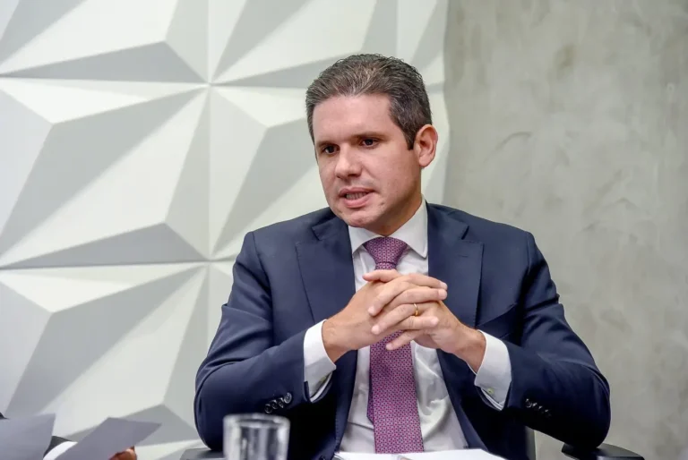 hugo-motta-camara-f2t8og