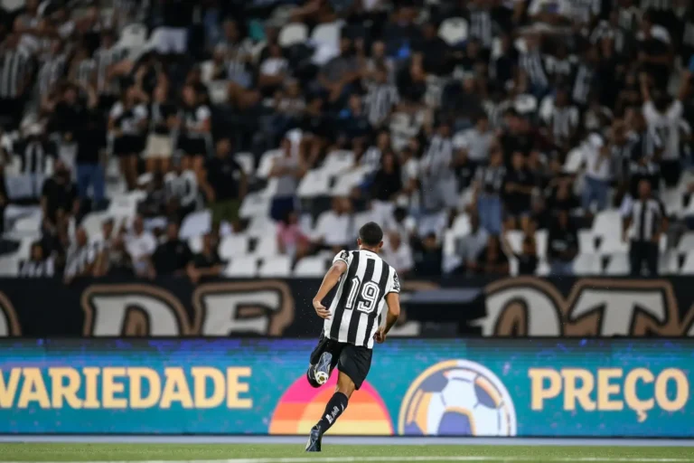 kayke-torcida-botafo-g205ol