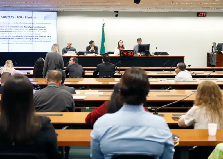 novonacamara-bancada-ehsjrq