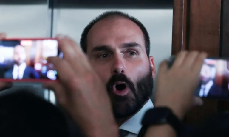 1-eduardo-bolsonaro--zs2x47