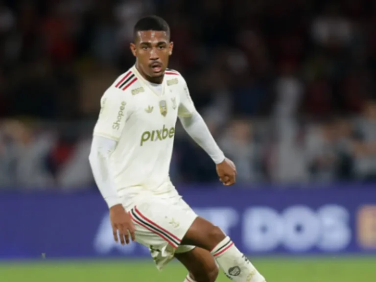 Samuel-Lino-pelo-Fla-gs4fub