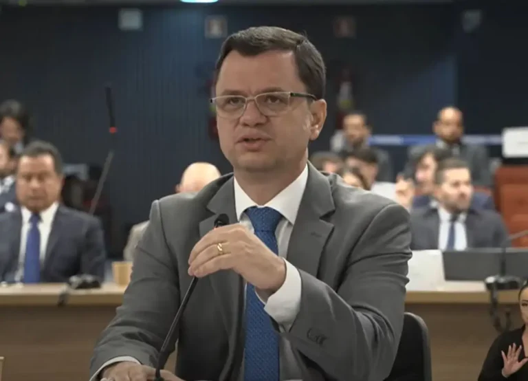 frame-anderson-torre-88iixw