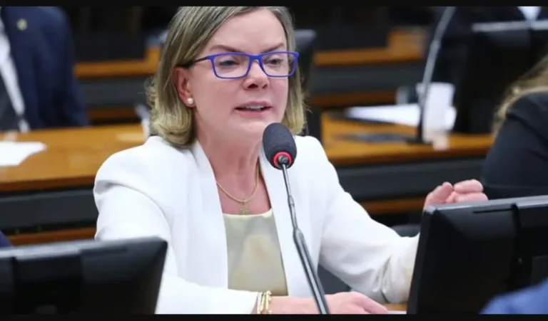 gleisi-hoffmann---vi-yquyhz